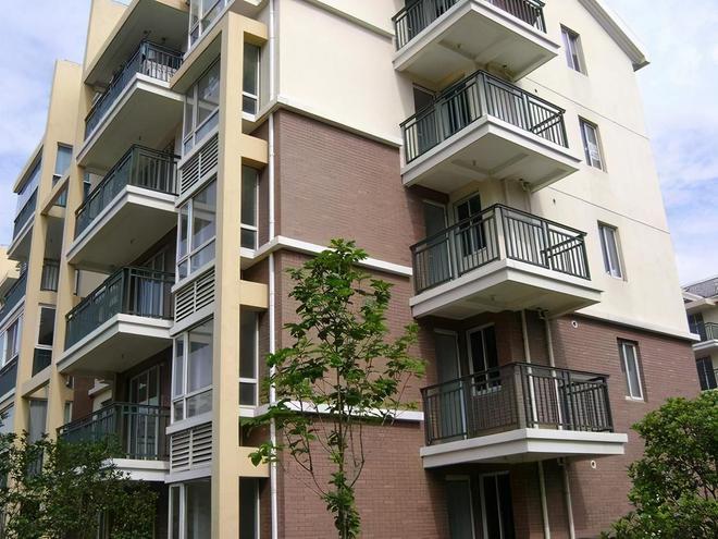 阳台|售楼小姐说漏嘴：这种阳台的房子千万别买，住过就知缺点不少！