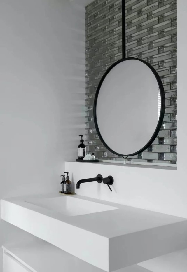 141㎡居然把阳台做成吧台,满满人间烟火气