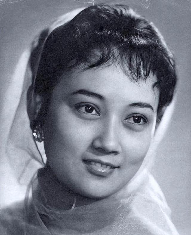 王晓棠|儿子17岁去世，14年后丈夫也离开，老戏骨王晓棠忍痛继续生活