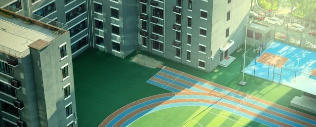 学生卖个油饼就被勒令退学？其实动了食堂的利益，校长在一箭双雕