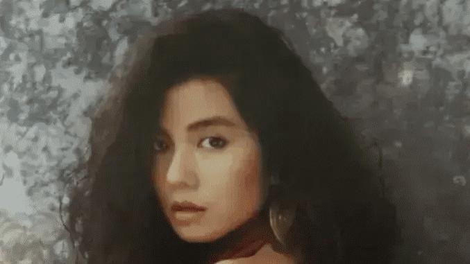 钟楚红|1983年，球王贝利想带钟楚红回国，被钟楚红断然拒绝