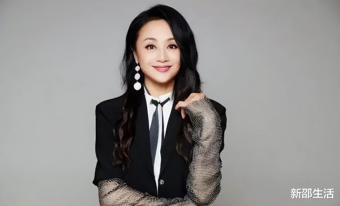 曹颖|曹颖直播卖6.6护肤品，被指套路满满，网友：为了钱