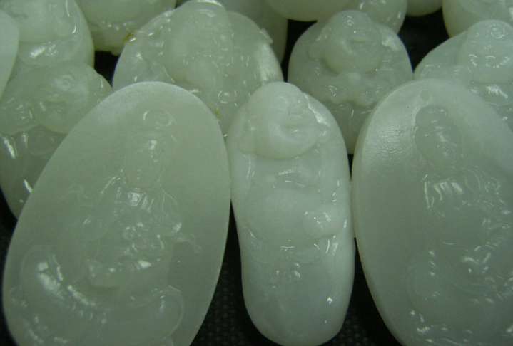 |收藏和田玉,就要先从收藏籽料开始,你不觉得它是绩优股?