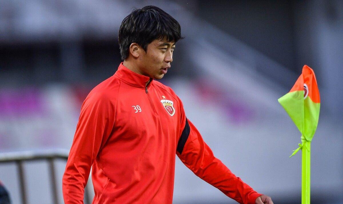 曼联|中超4消息：泰山0-1浙江，成足0-0石家庄，媒体人批评徐新