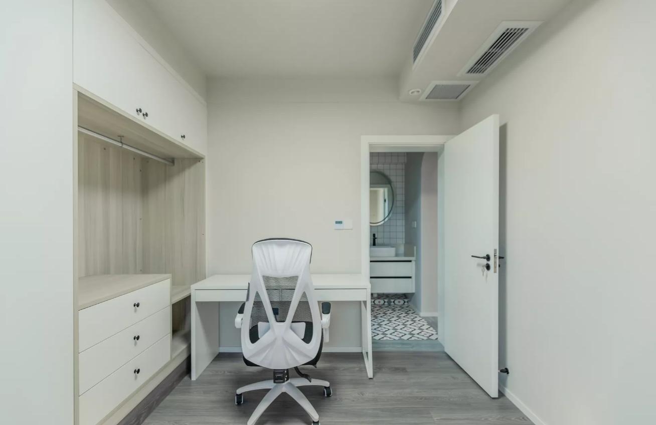 为了孩子,她搬进70㎡老破小,改造后,变身无敌江景小屋