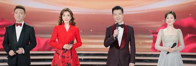 央视|2022央视国庆晚会：主持人三老带一新，王嘉宁颜值出众未来可期