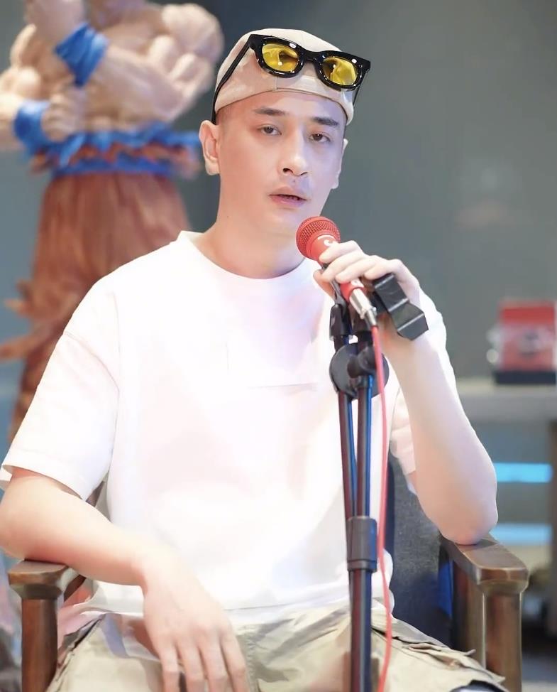 阿哲|九局外站合约全部到期,重返YY与阿哲连麦互动,直言要充值当土豪