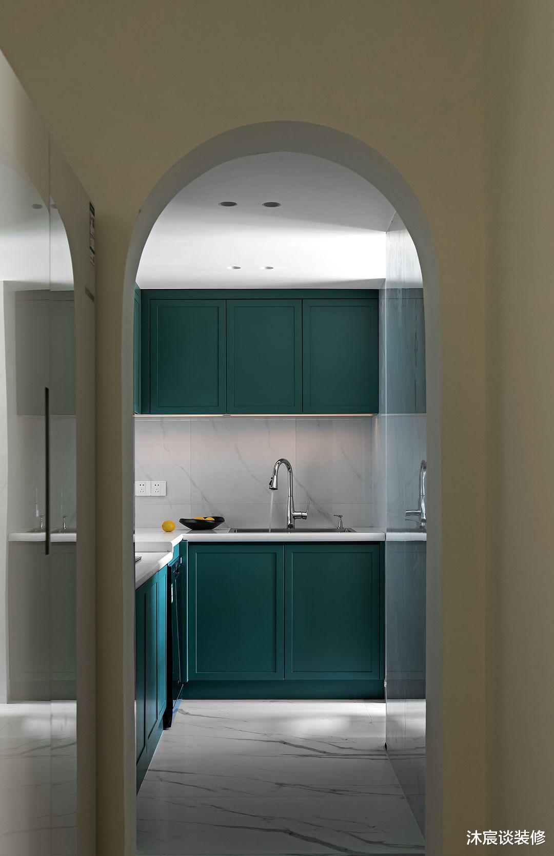 如果你也为装修配色而苦恼,那干脆就用奶油色,基本不会搭错