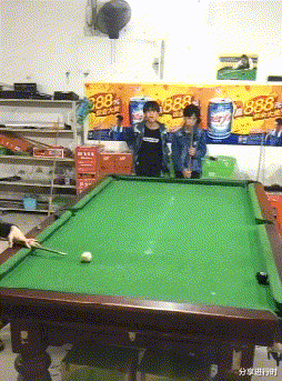 “和朋友一起住酒店，卫生间的小铁棍是干嘛的？”