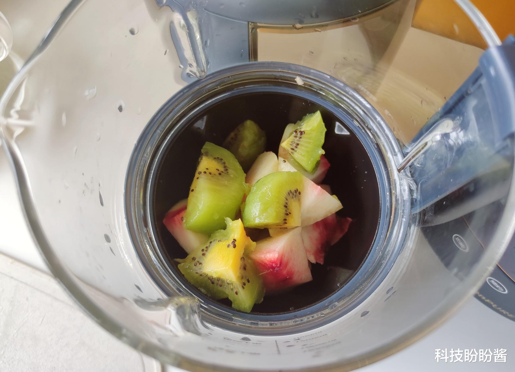 轻音破壁机真好用!小巧轻便还不打扰家人,宜盾普破壁机体验