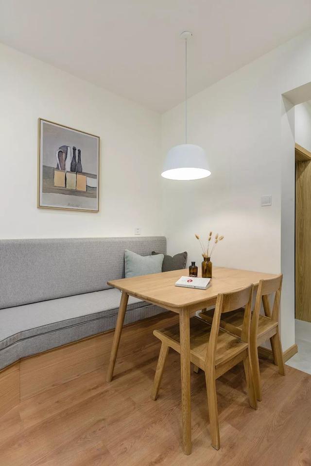 60㎡老房改造,逆袭三卧两厅,还有奢阔阳台,网友:向往的生活!