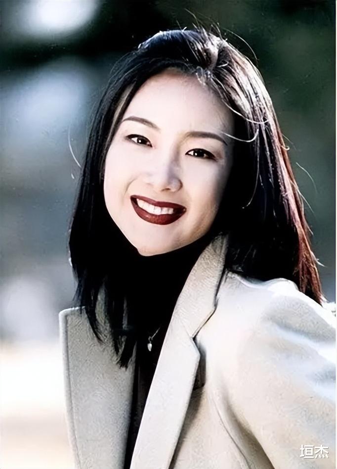 宋慧乔|孙艺珍大婚!当年韩偶剧中的顶级美人今何在?宋慧乔最潇洒