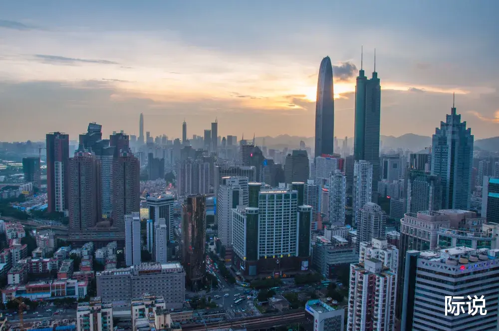 融创中国|银行,和那个房价最大头,才是被深度捆绑的啊!