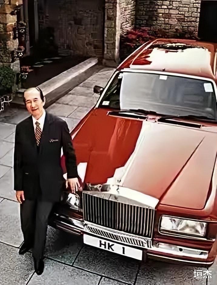 何超欣|“天选之女”何超欣:赌王最宠爱的女儿,长相酷似利智惹质疑