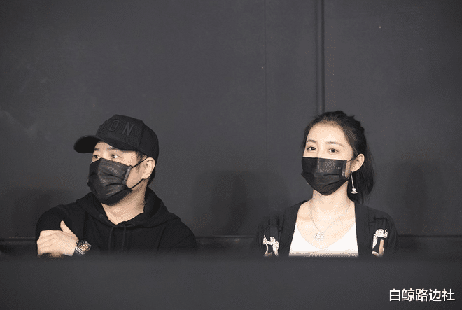 潘玮柏|潘玮柏27岁娇妻怀孕?隔俩月晒照气质变化大,小腹圆润疑在家养胎