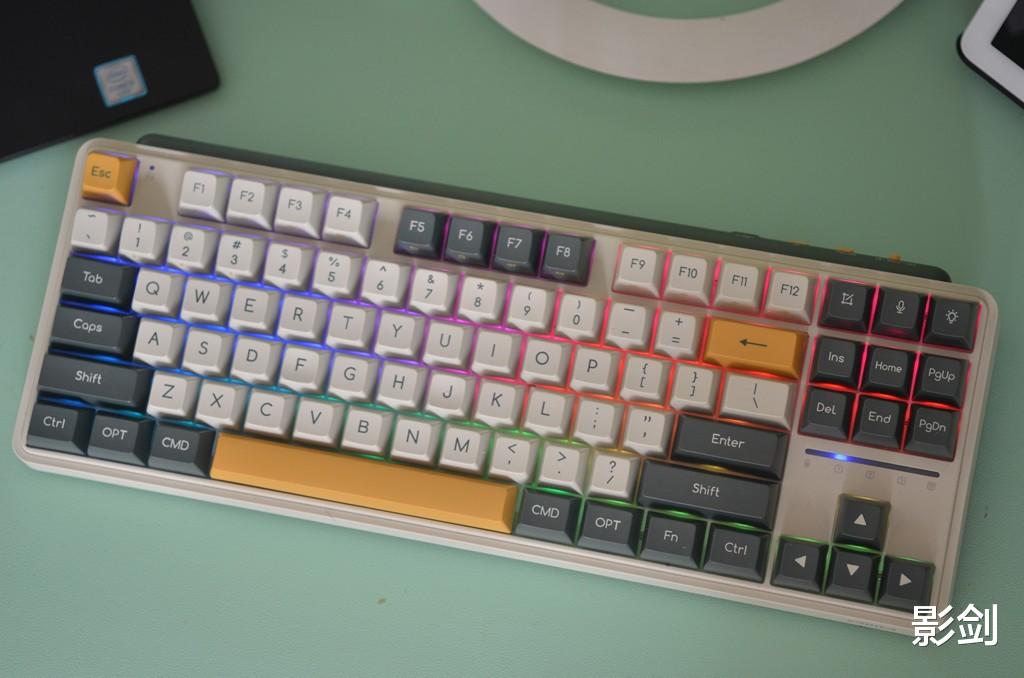 机械键盘|颜值、功能兼具，500价位最值得买的一款87键机械键盘 米物ART Z870