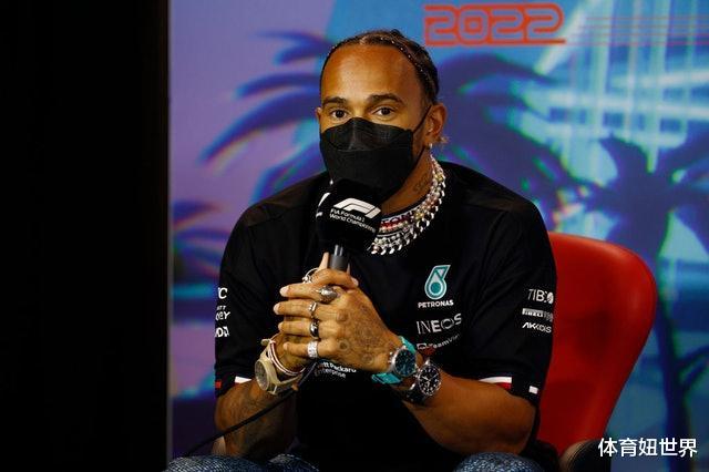 |F1奇葩新规引争议，汉密尔顿获第一夫人力挺，势要向赛会反抗到底
