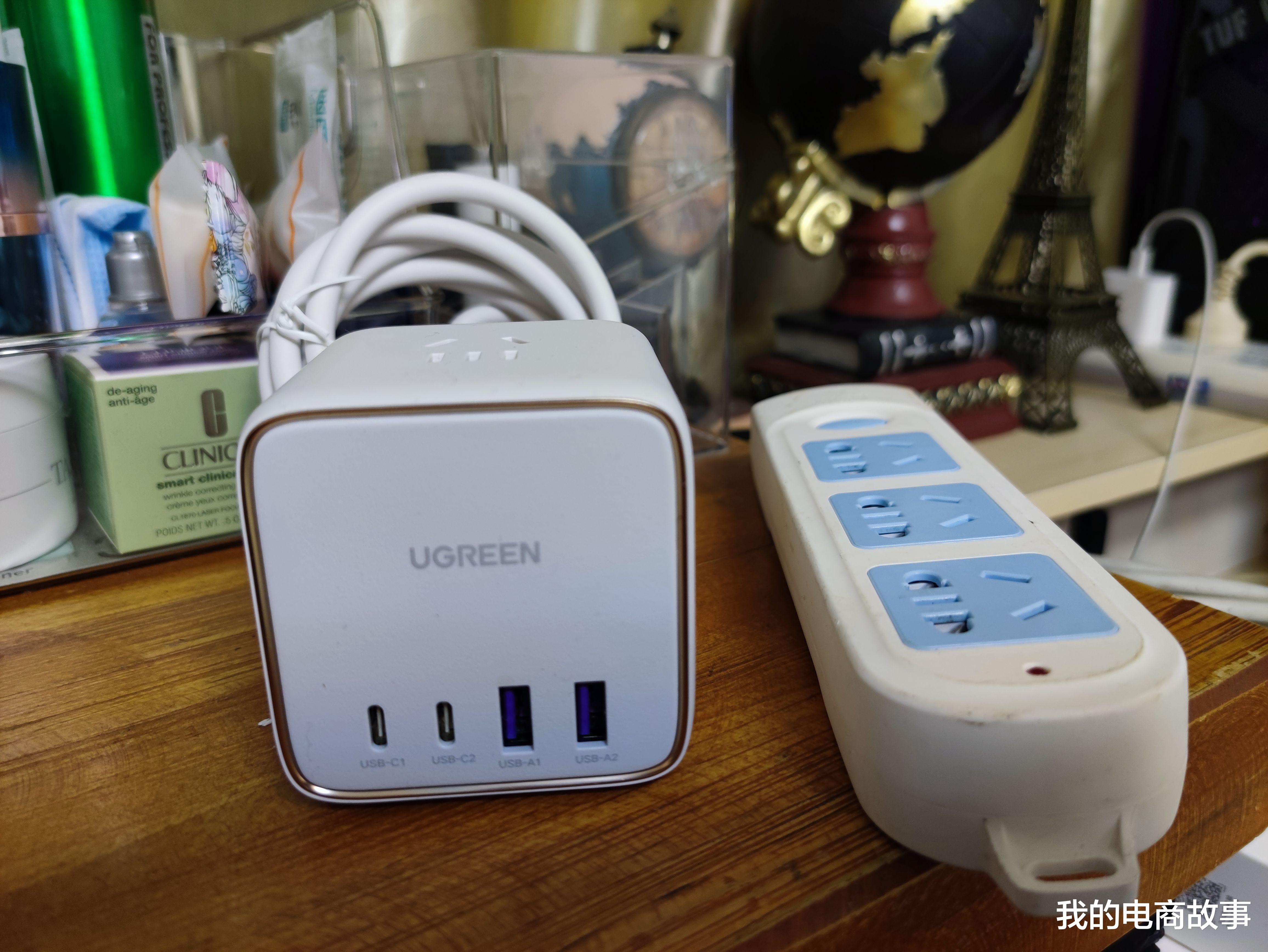 cube|充电插座二合一,绿联65W氮化镓智充魔盒Cube开箱体验