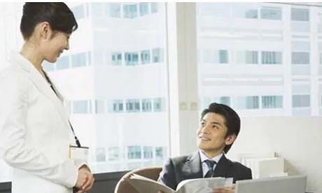 |我比老板有钱有能力，为什么不能穿得比他好：给情商低的人提个醒