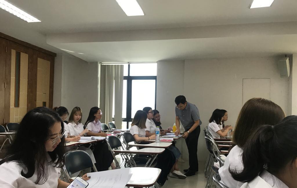 许多|校园出现“潜规则”，许多学生被蒙蔽，最终入坑的还是自己！