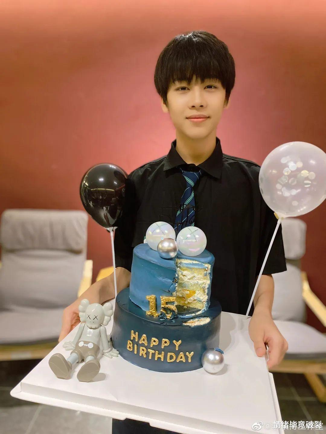 尤靖茹|这俩一秀恩爱，大家都恐婚了？