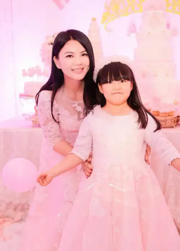 李湘|李湘，凌晨零点发文！