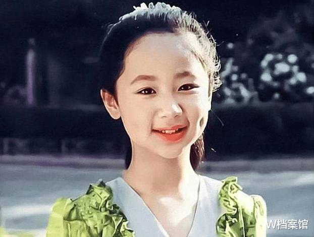 杨紫|杨紫：为拍戏四处找剧组，惊天一跪考入北电，饰演邱莹莹实属无奈