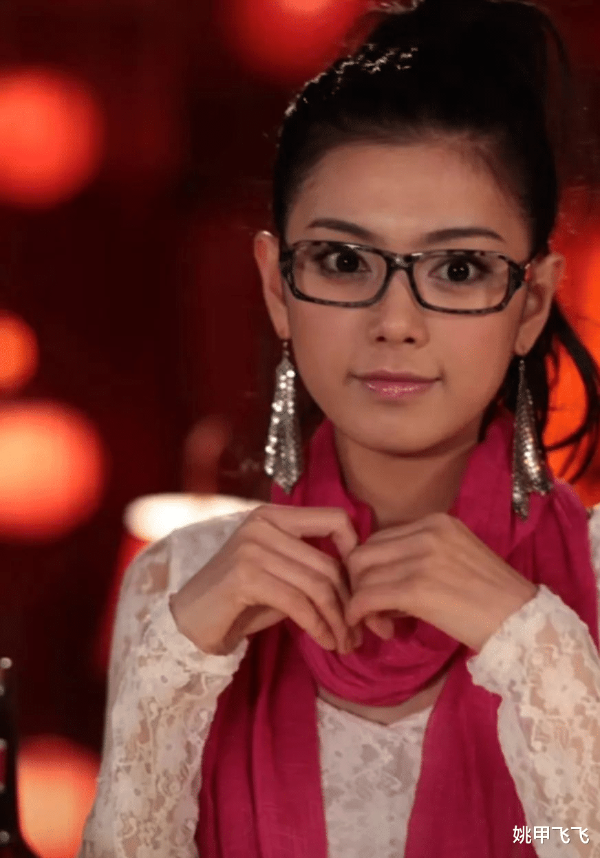 明星|以前不像,现在越看越像,这5组明星突然就相似了,真意外