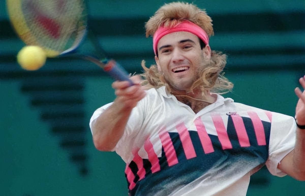 波姬·小丝|“网坛传奇”阿加西:娶波姬小丝2年离婚,二婚格拉芙,恩爱21年