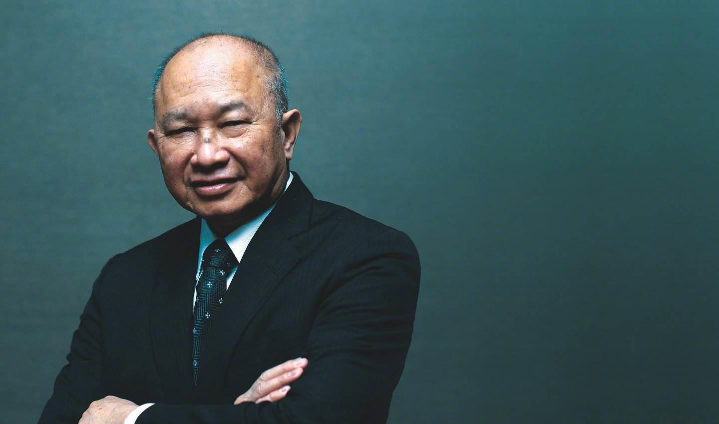 豆豆|国际名导吴宇森：和妻子风雨相伴46年，晚年双双患癌靠卖房自救