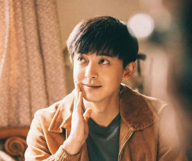 鹿晗|小八卦，王嘉尔，鹿晗，李佳航李晟，白敬亭，《爱的二八定律》