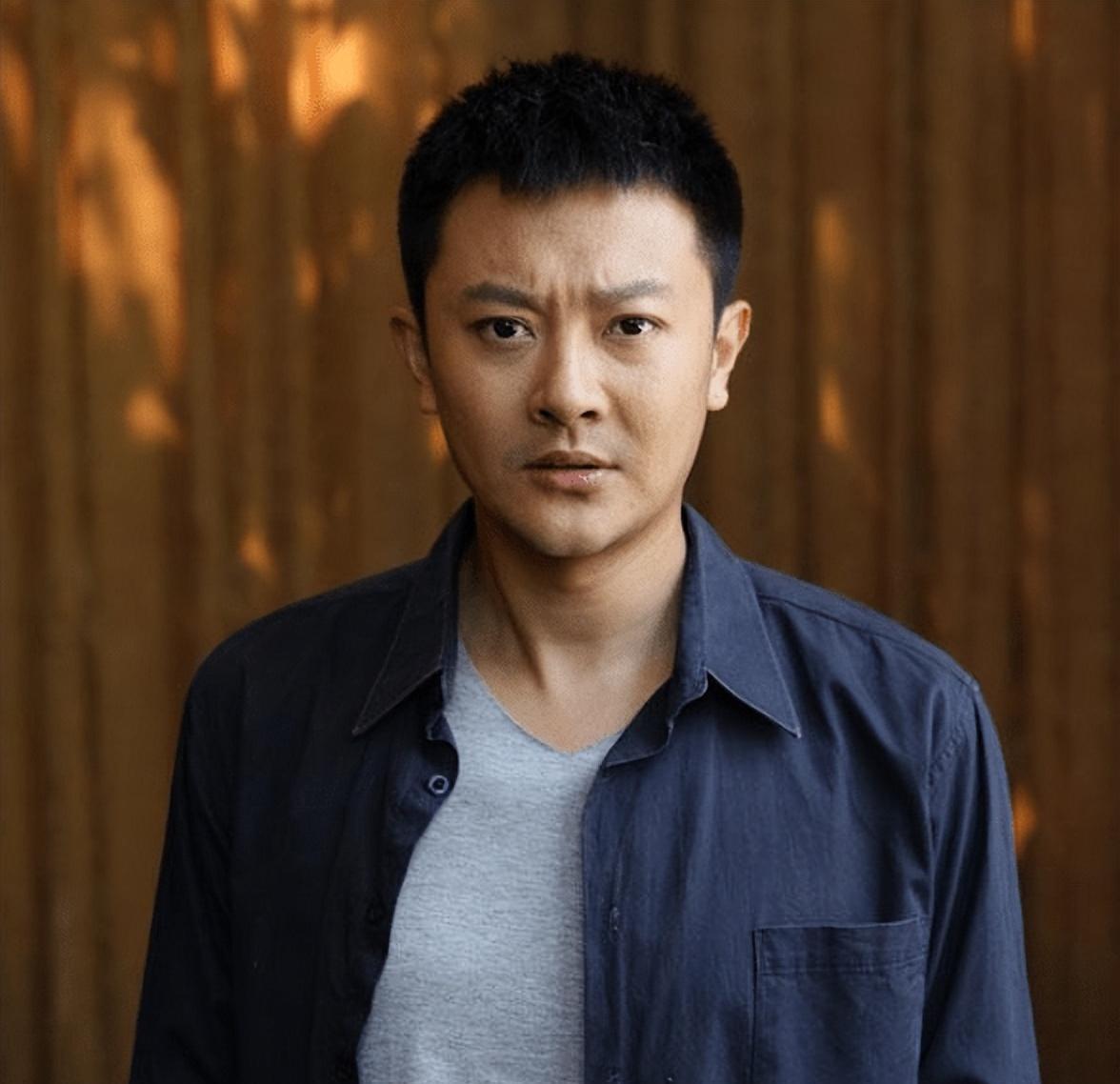 边潇潇|害印小天星途被毁，边潇潇如今复出直播被骂，扛了30分钟被迫下线