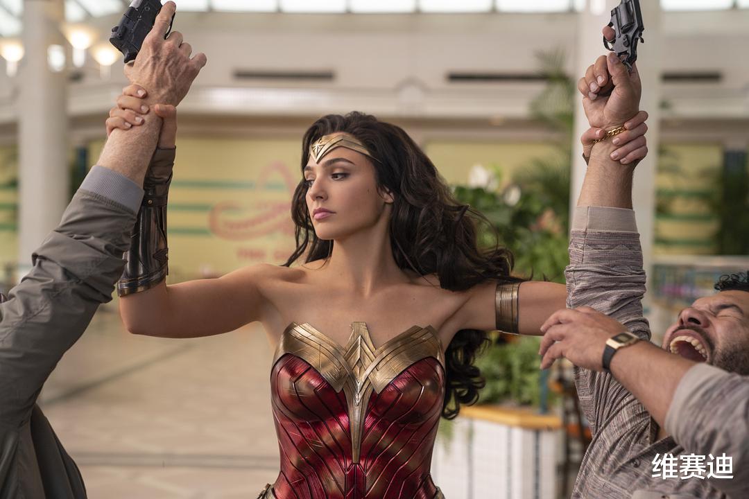 神奇女侠1984|《神奇女侠1984》拍得有多烂?导演非要“用爱去拯救世界”