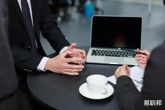 |职场中经常被同事欺负?四招教你轻松反击!