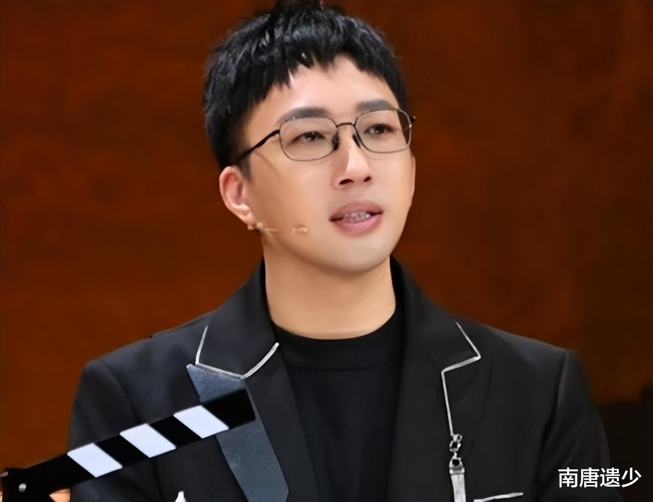 于正|于正又要捧新人，新签小鲜肉似“低配陈晓”，三位98后小花颜值高