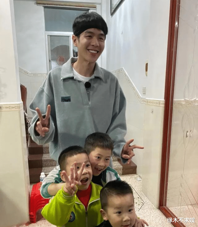 大S|张若昀线下被拍，生图和精修相差大，33岁状态引争议