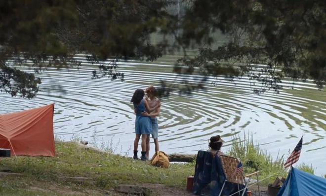 异类|期待了很久的热门片，大概也只适合截图发发