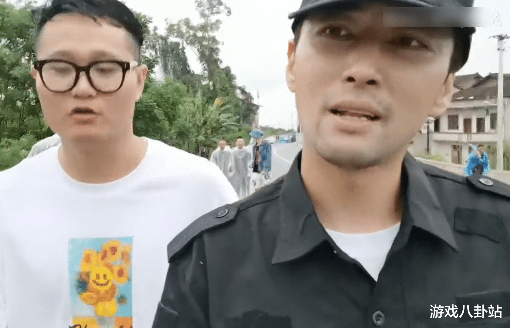 钱小佳|钱小佳直播钓鱼执法，兄弟中出了个叛徒！黄伟化身恶鬼打人？