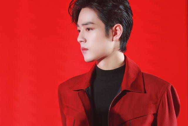 移民|知名创意总监点评“弹幕”肖战,连夸粉丝高级追星,非常有排面