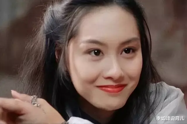 周星驰|58岁的周星驰为何迄今不婚?戏里痴情的至尊宝,却留不住一生所爱