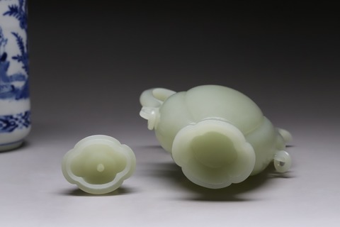 |回流 舊藏和田玉籽料“海棠式酒壶”