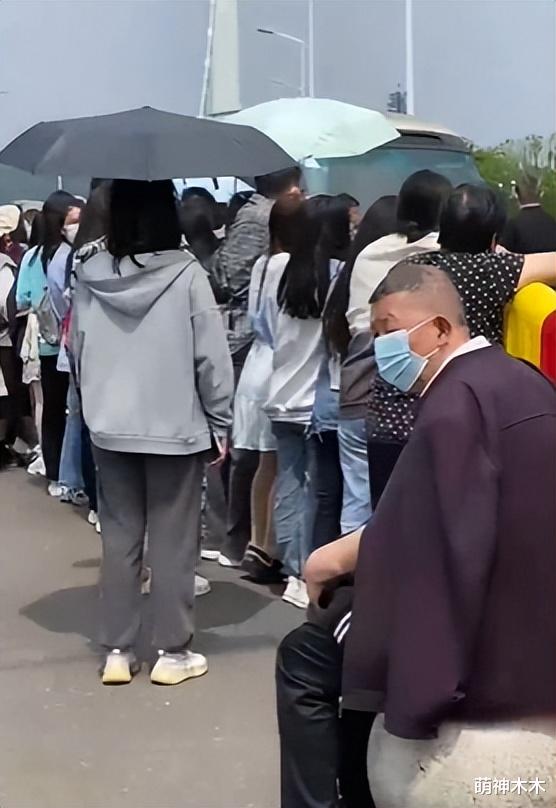 露营|《花少4》被质疑摆拍假露营，明星拍完就回酒店，代拍发文回应