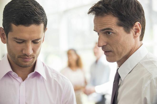 奶茶|同事请全办公室人吃饭故意忽略我,我却又点了奶茶给大家,他也有