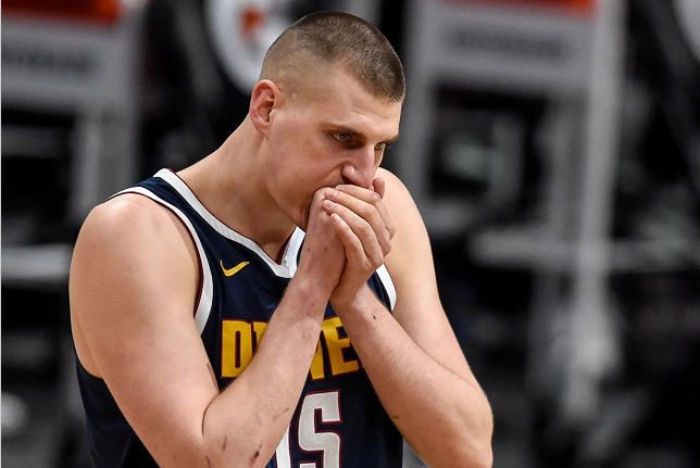 约基奇|27分12板10助！就在今天，一项前无古人的NBA纪录被约基奇达成了