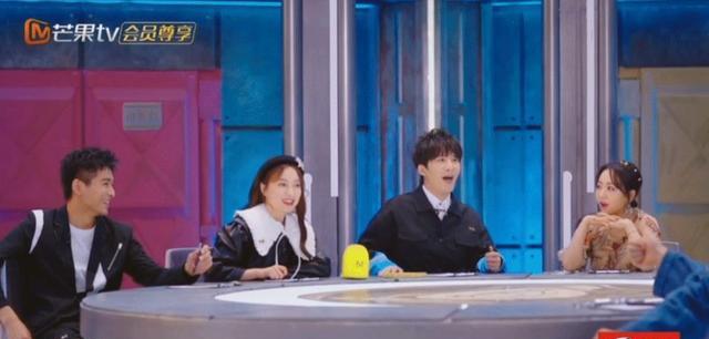 李冰冰|《大侦探7》中，大张伟说吴昕是装傻界的碧昂丝，称为“装傻丝”