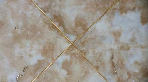 瓷砖上粘了美缝剂难清理？只要这样做，分分钟轻松搞定！