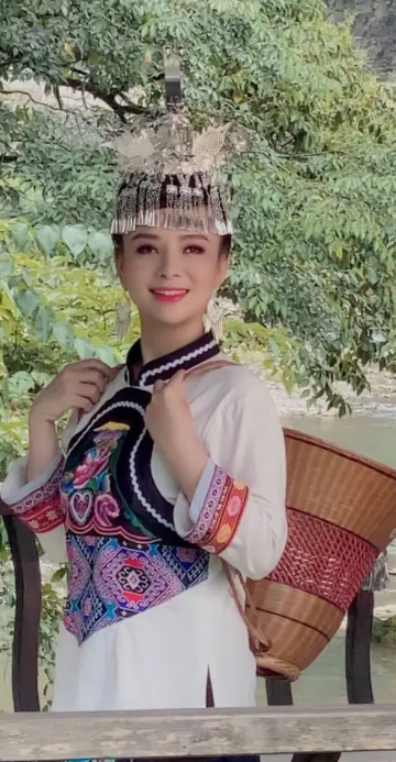 刘赛|盲人歌手刘赛：24岁获星光大道总冠军，军人丈夫愿意捐献眼睛