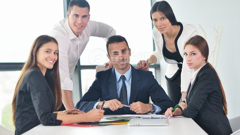 西安|武汉星起航跨境：通过消费人群分析跨境卖家可实现的营销策略