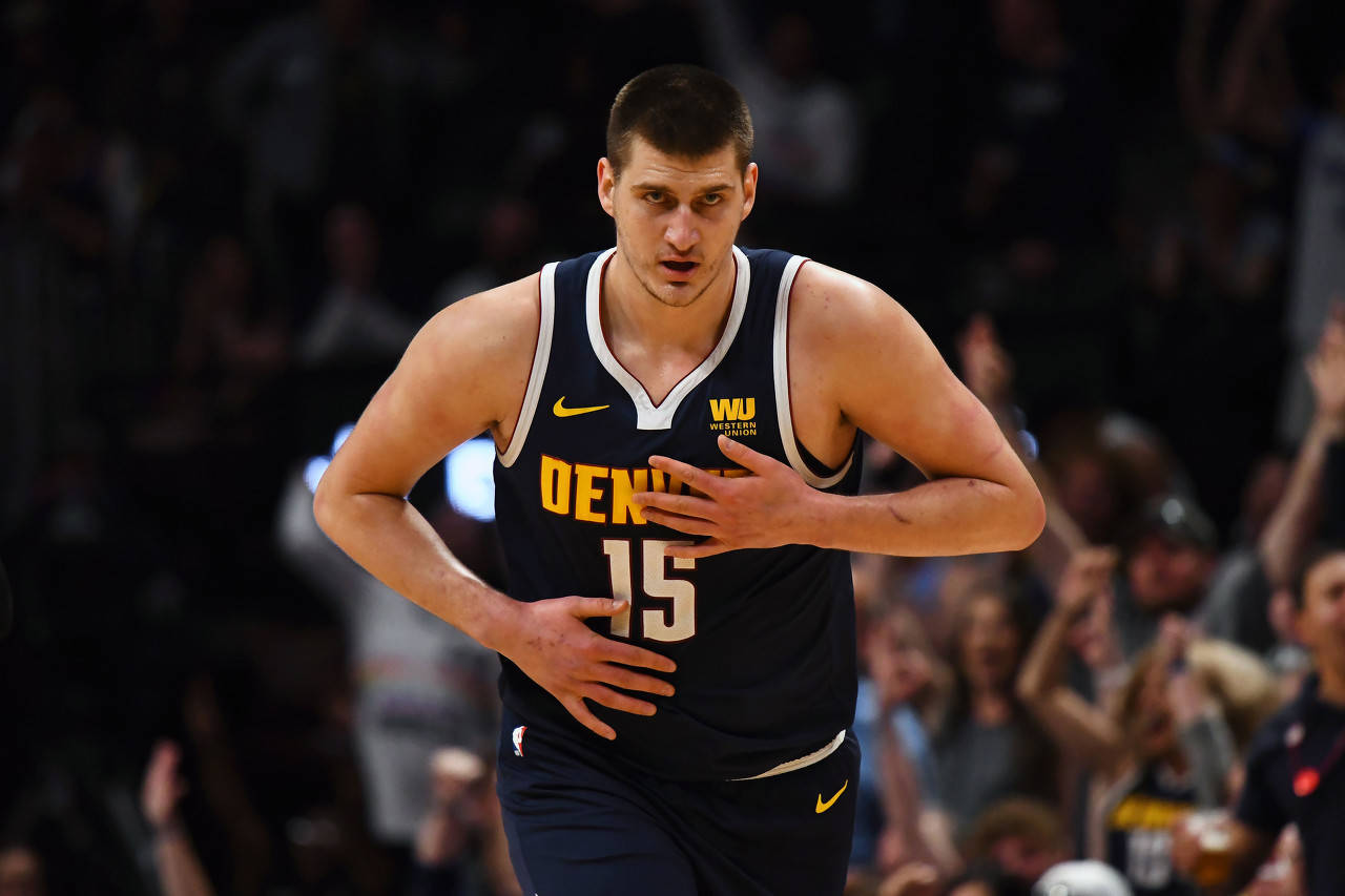 在尼古拉-约基奇出现之前,我们曾偏执的认为,只有天赋好的人,才能成为