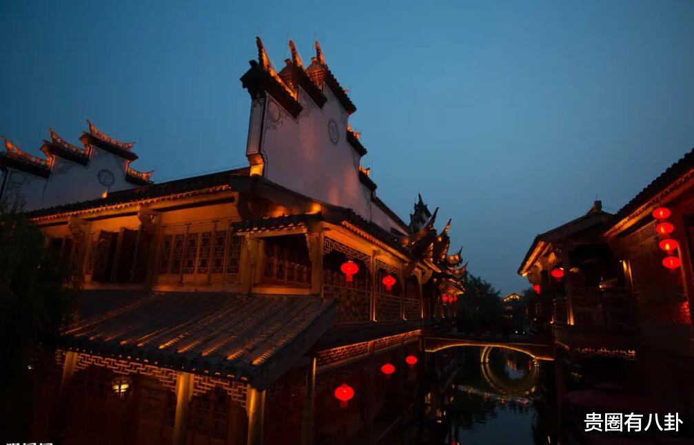 中式红木装修,展现淡里透彩的人文底蕴